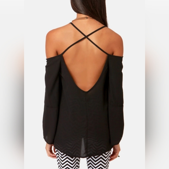 🆕️ TOBI Black Off-The-Shoulder Backless Sheer Blouse SIZE: M - Picture 3 of 11